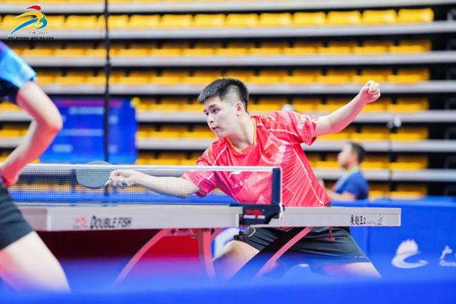 儼如天神下 儼如天神下