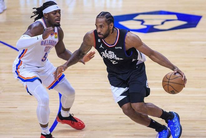 在防守端 在防守端