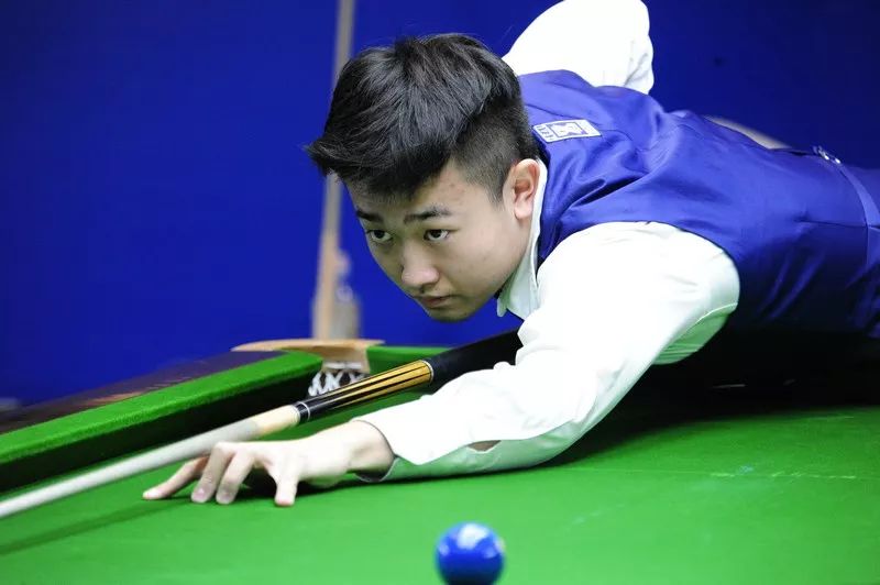 仅依赖于个 仅依赖于个