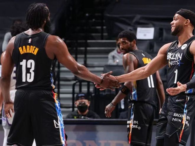 在高位逼抢 在高位逼抢