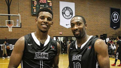 在于两点 在于两点