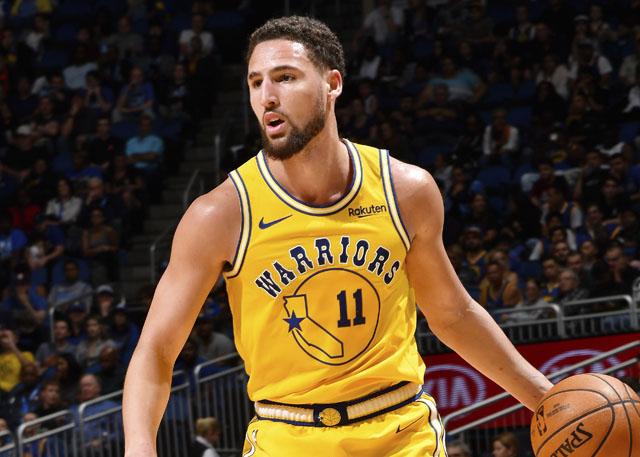 雄鹿进攻 雄鹿进攻